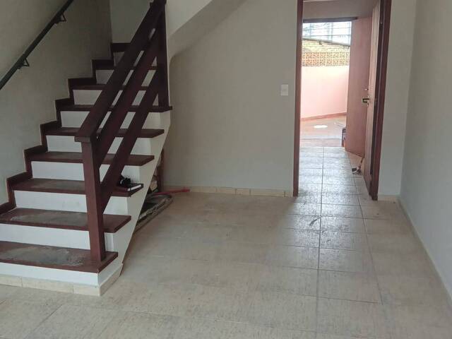 #25 - Casa para Venda em São Paulo - SP - 2